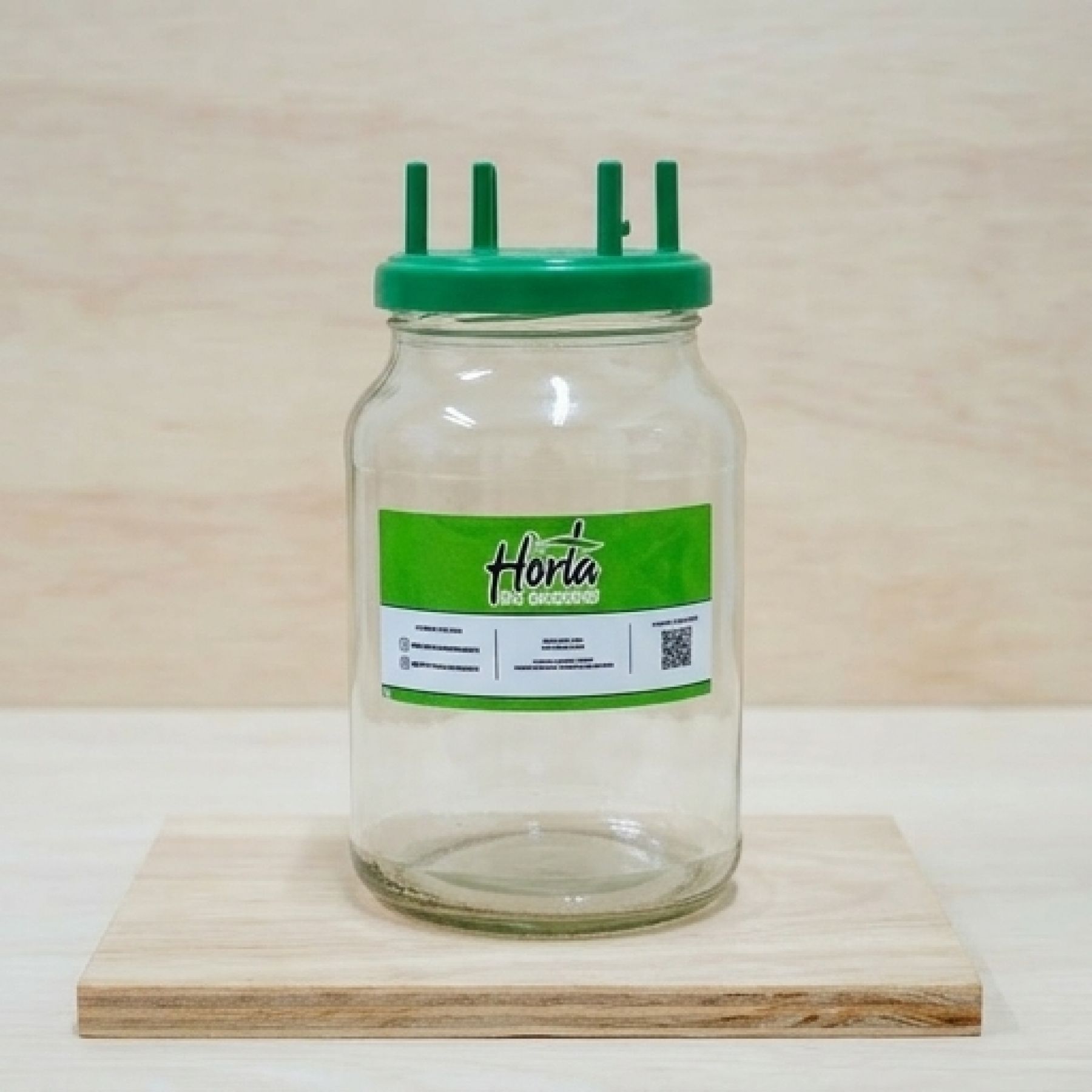 kit broto - &Iacute;tens inclusos:  &bull; Borrifador &bull; Recipientes &bull; Medidor &bull; Sementes